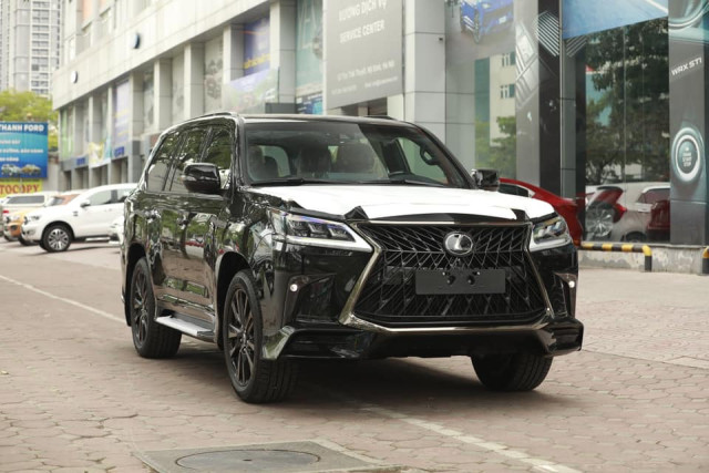 L-finesse-tren-lexus-lx570-black-edition